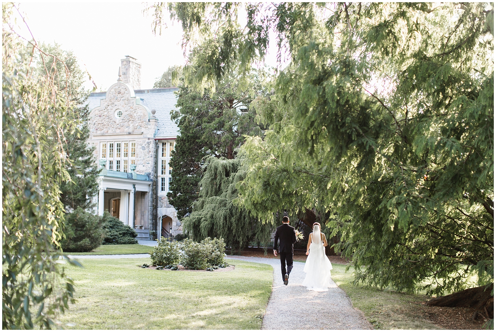 Julia Elizabeth Blithewold Mansion Wedding_0049.jpg