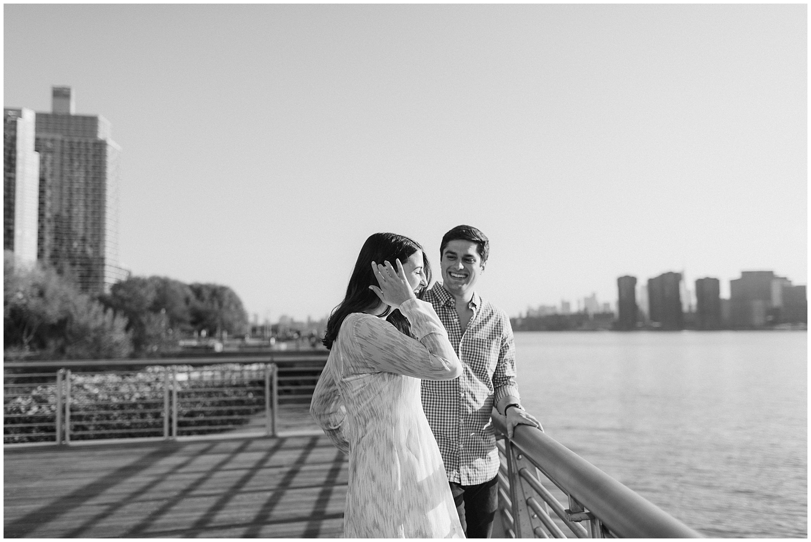 LongIslandCityEngagementPhotos_0004.jpg