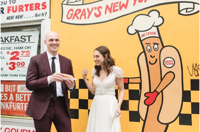 grays papaya wedding photos
